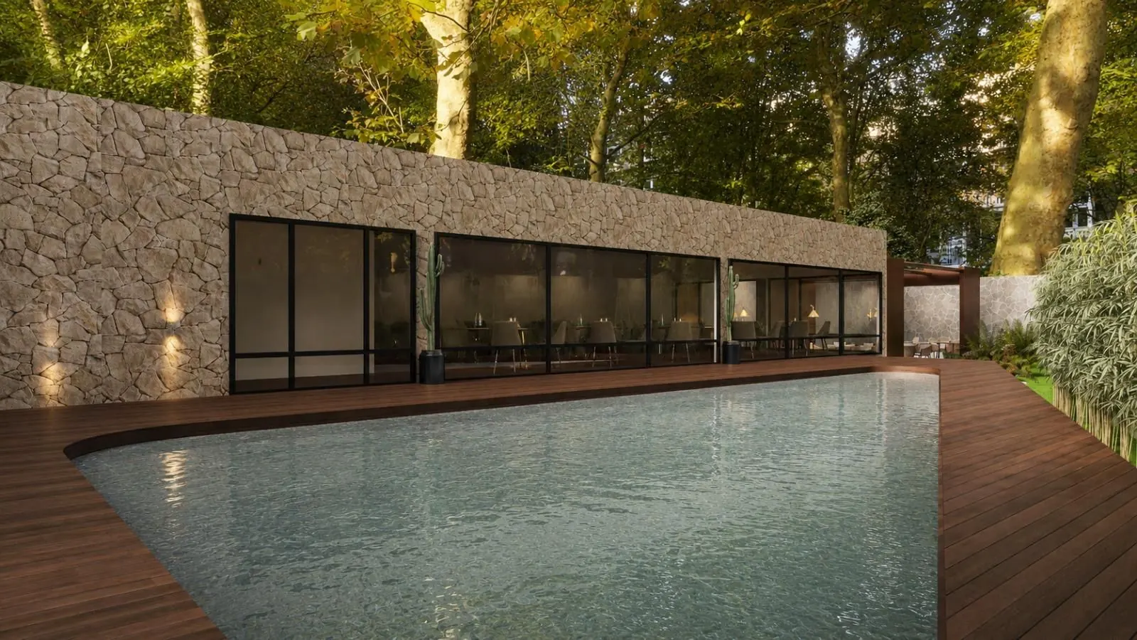 Piscina, vetrate e giardino del ristorante panoramico